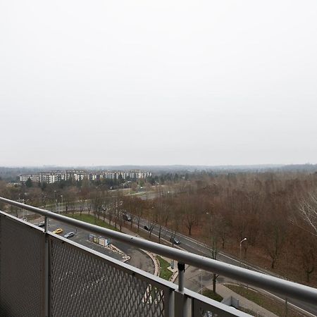 Апартаменты Penthouse With A View Of Lodz & Free Parking Экстерьер фото