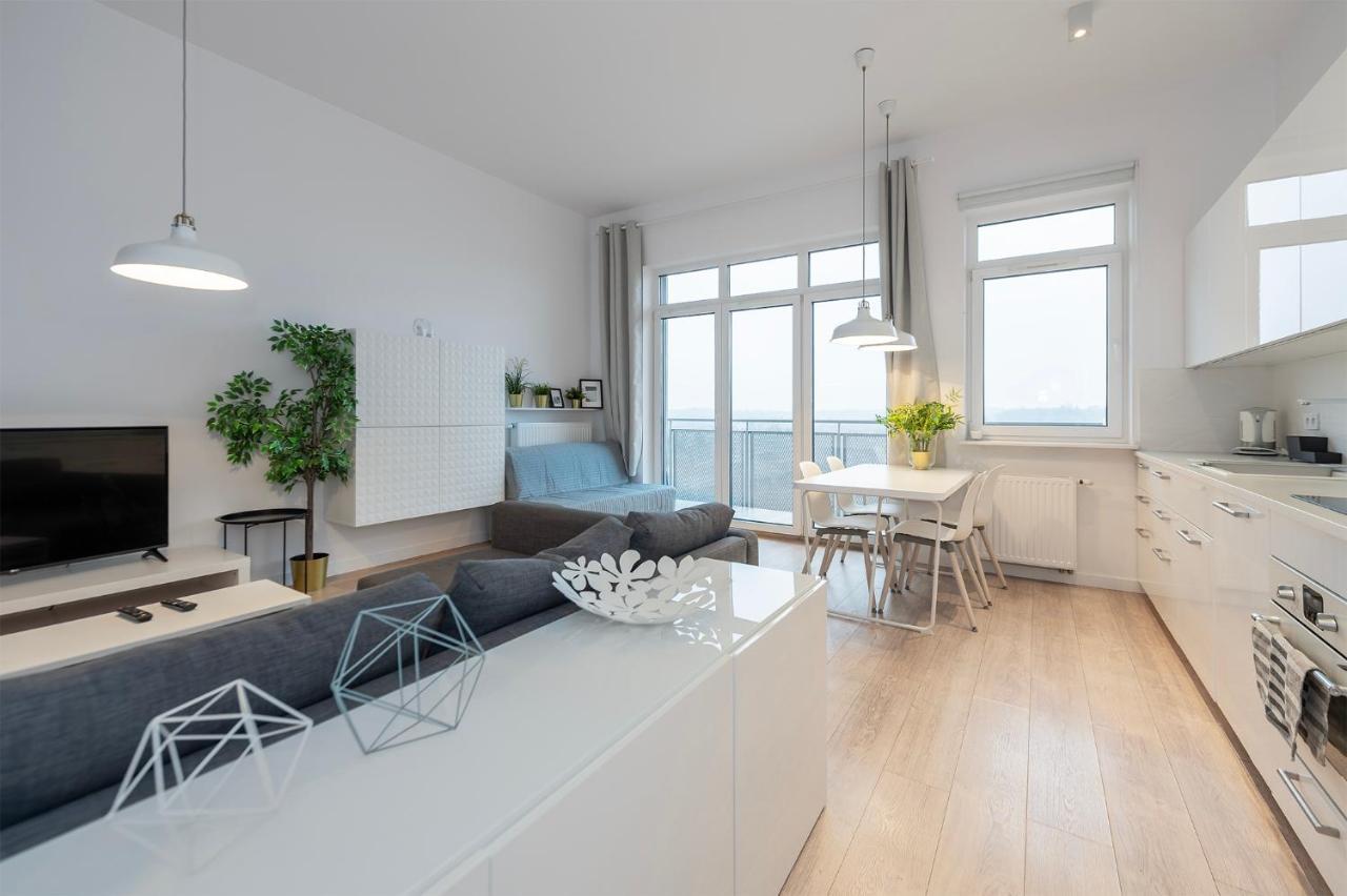 Апартаменты Penthouse With A View Of Lodz & Free Parking Экстерьер фото