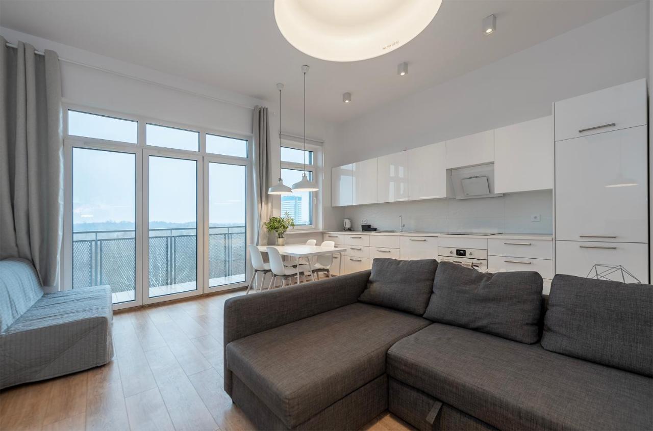 Апартаменты Penthouse With A View Of Lodz & Free Parking Экстерьер фото