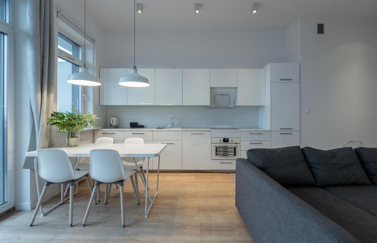 Апартаменты Penthouse With A View Of Lodz & Free Parking Экстерьер фото